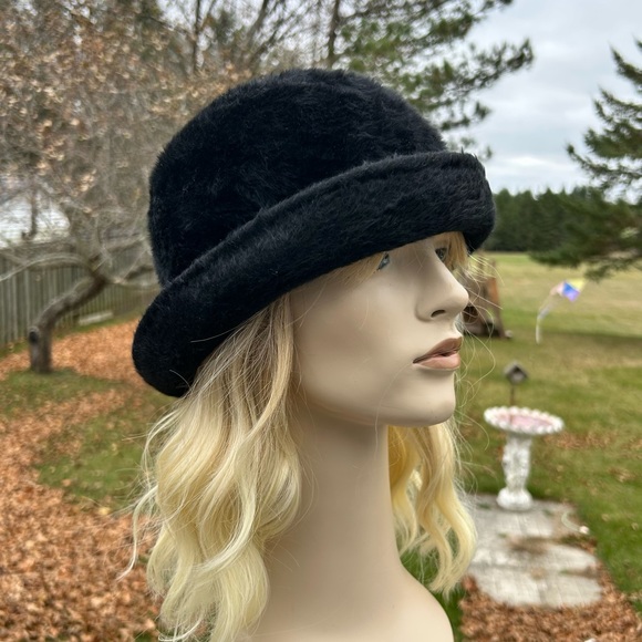 Vintage Beaver Ladies Bowler/Derby Hat - Picture 4 of 12